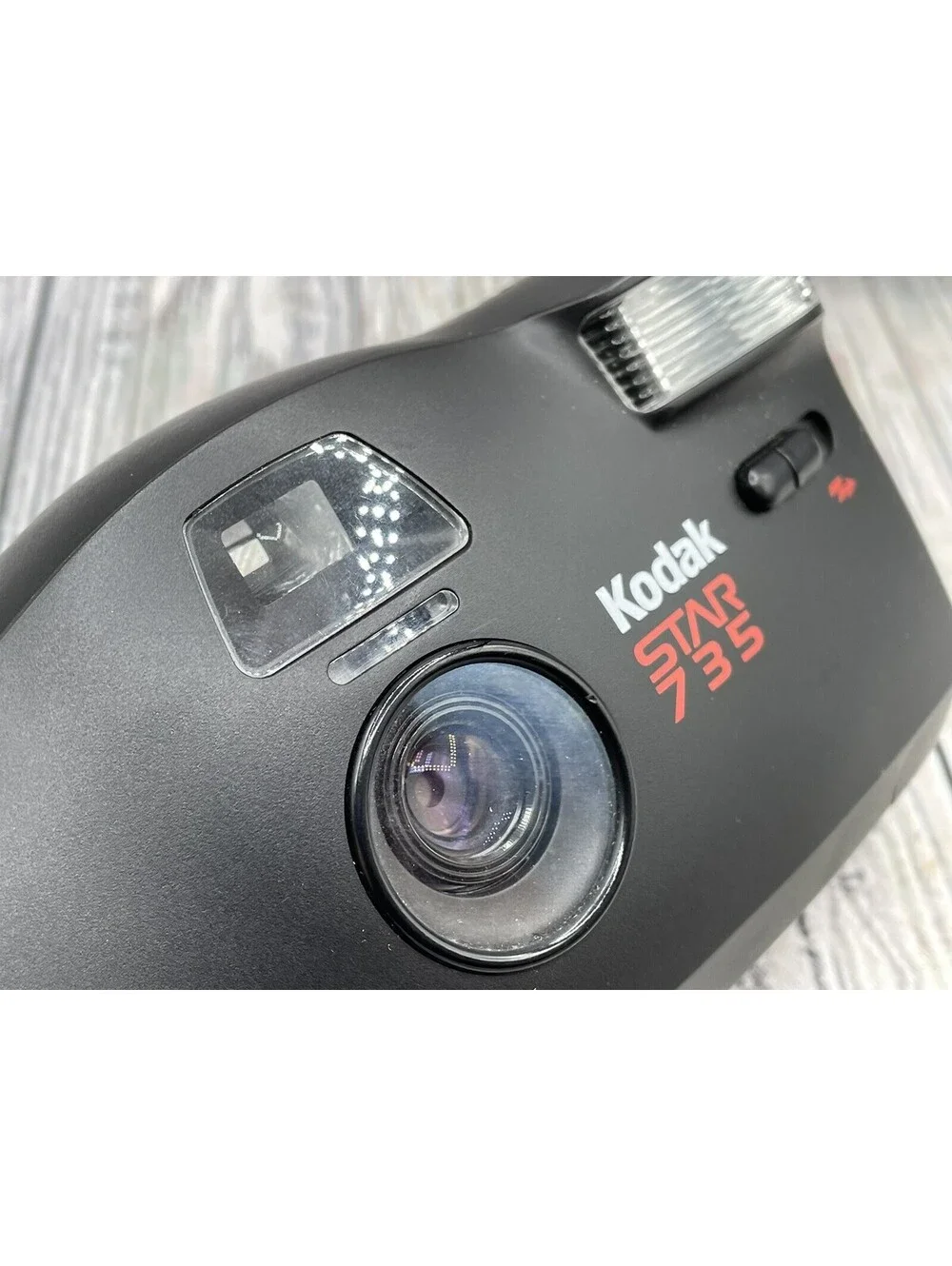 Kodak Star 735 Flash Point & Shoot Black DX Programmed 35mm Film Camera W/ Case